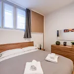 Authentic Private Flat 2 Min From Navigli Μιλάνο