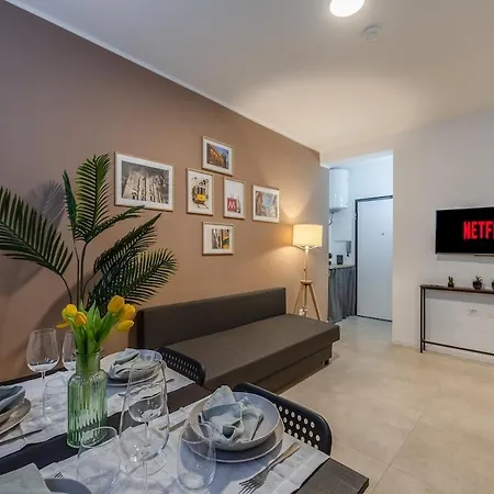 Authentic Private Flat 2 Min From Navigli