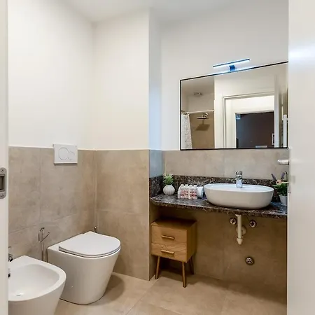 아파트 Authentic Private Flat 2 Min From Navigli *
