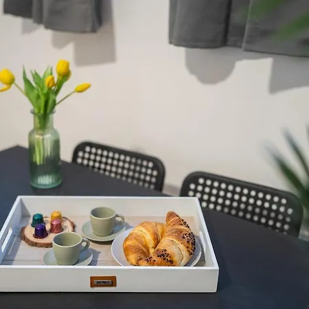 Authentic Private Flat 2 Min From Navigli *