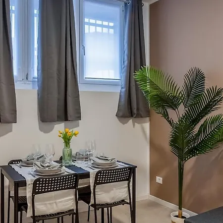 Authentic Private Flat 2 Min From Navigli 밀라노