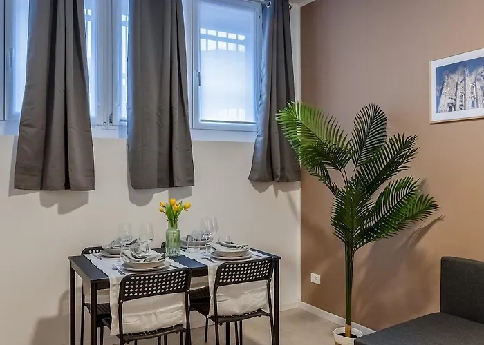 Authentic Private Flat 2 Min From Navigli Milano